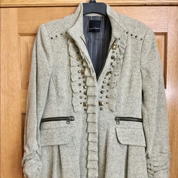Coat - Picture 2 of 2